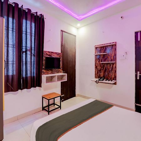 Super Collection O Kiara Guest House Lucknow Luaran gambar