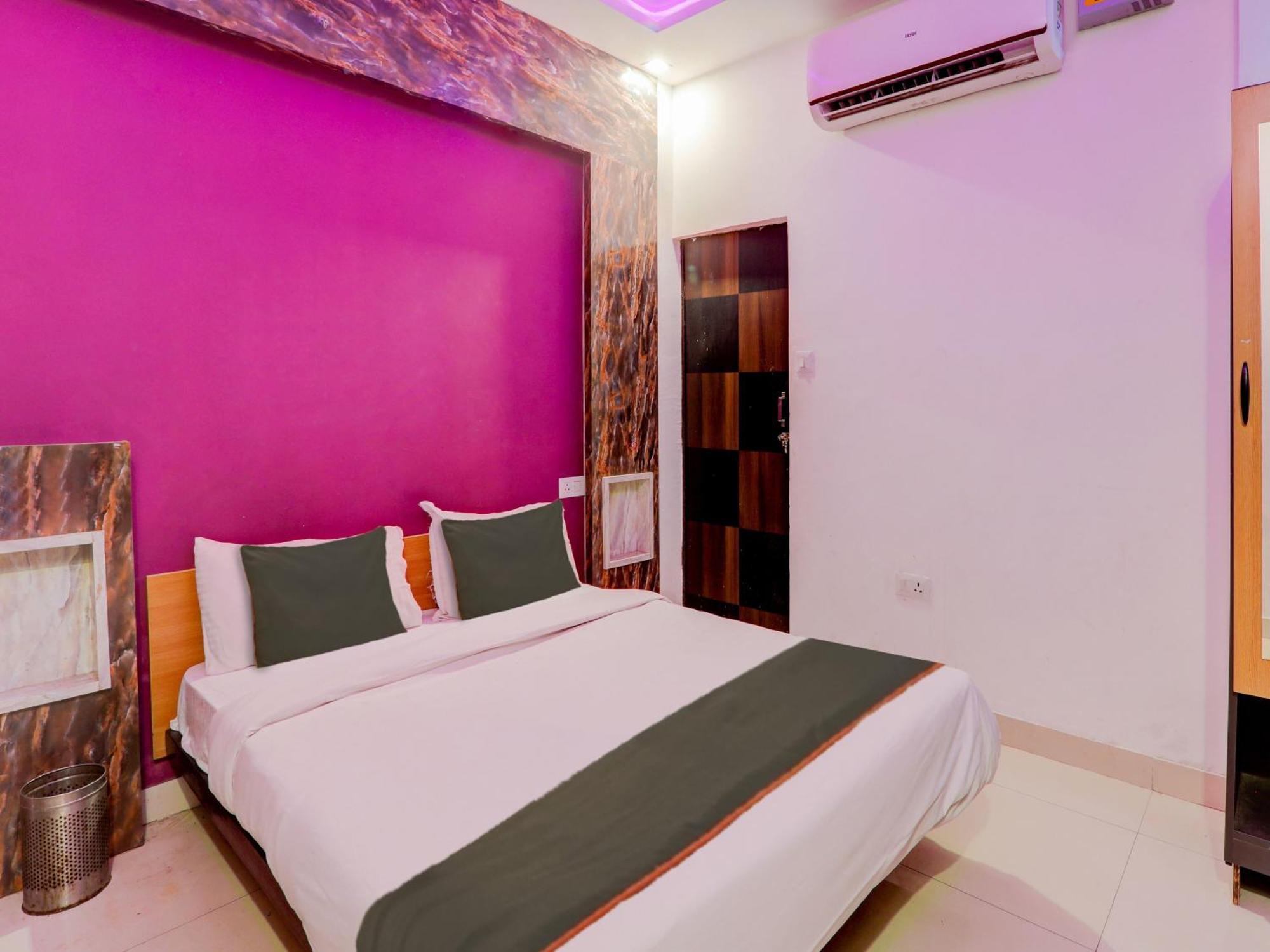 Super Collection O Kiara Guest House Lucknow Luaran gambar
