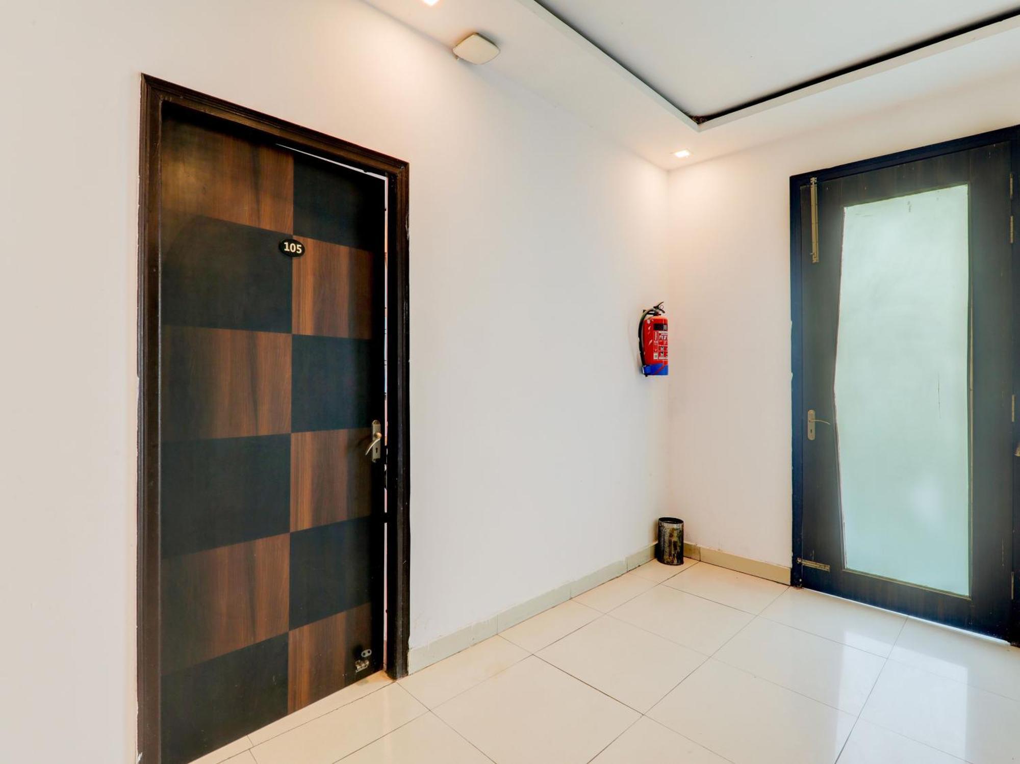 Super Collection O Kiara Guest House Lucknow Luaran gambar