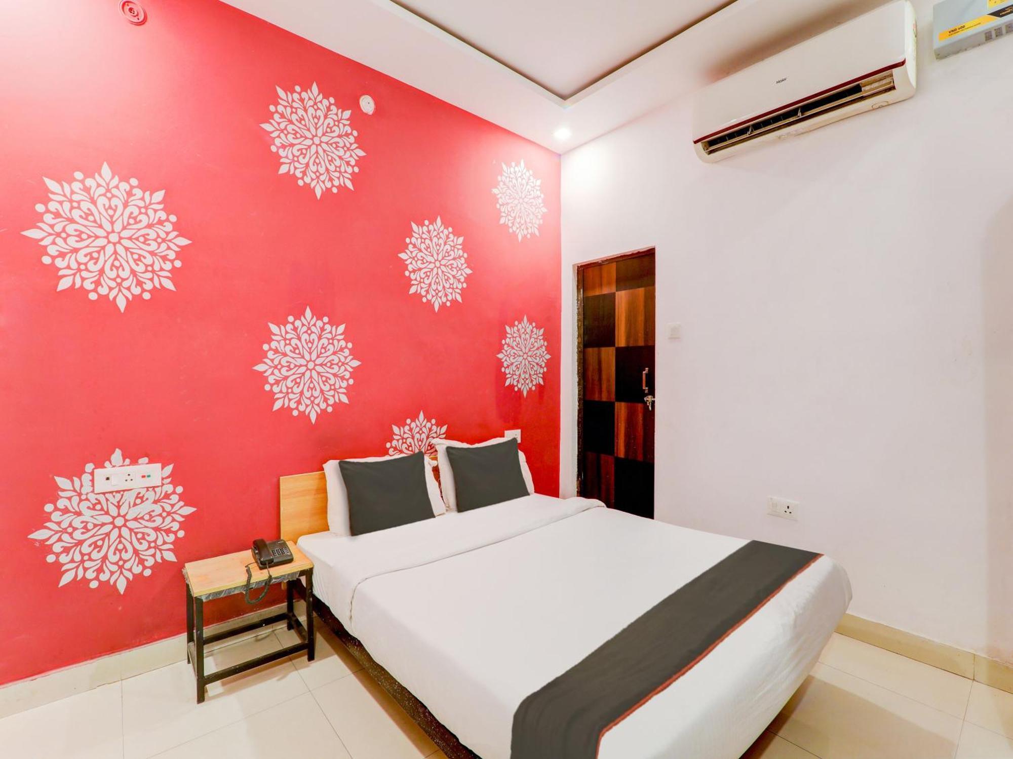 Super Collection O Kiara Guest House Lucknow Luaran gambar